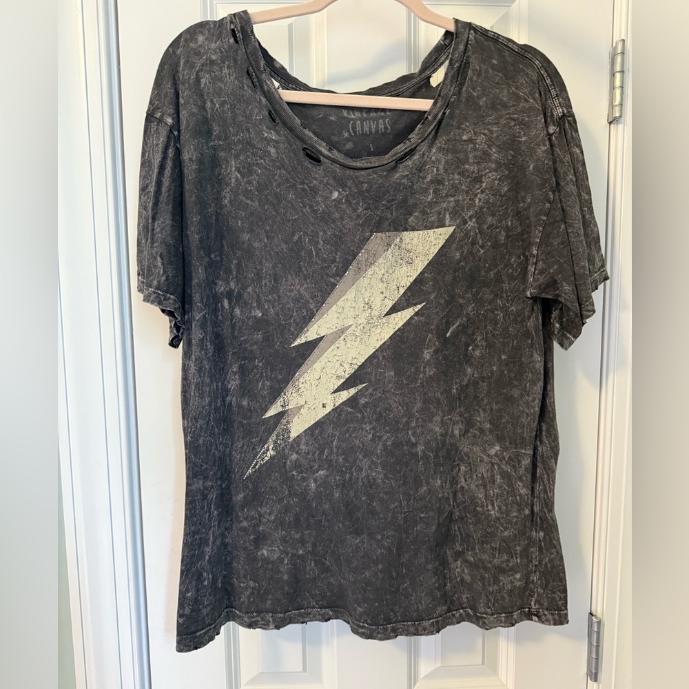 Vintage Canvas Black Distressed Lightening Bolt Graphic Tee